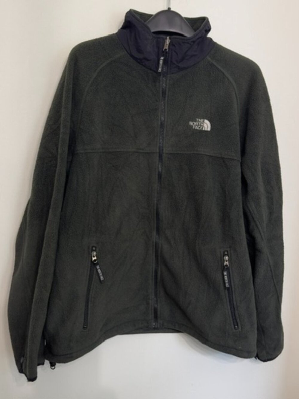 MEN'S NORTH FACE FLEECE JACKET.  SIZE XL